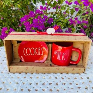 Rae Dunn 6” plate and mug set. milk and cookies